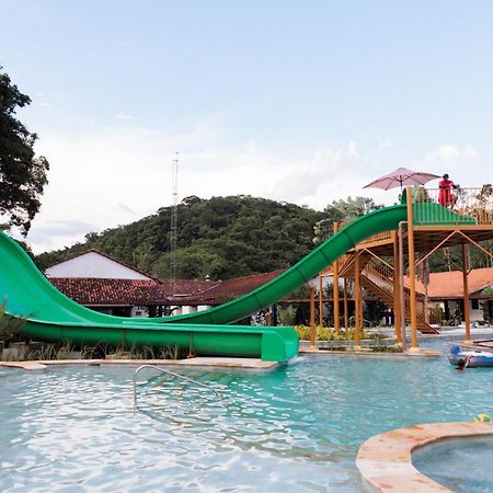 Resort Fazenda 3 Pinheiros إنجينهيرو باسوس المظهر الخارجي الصورة