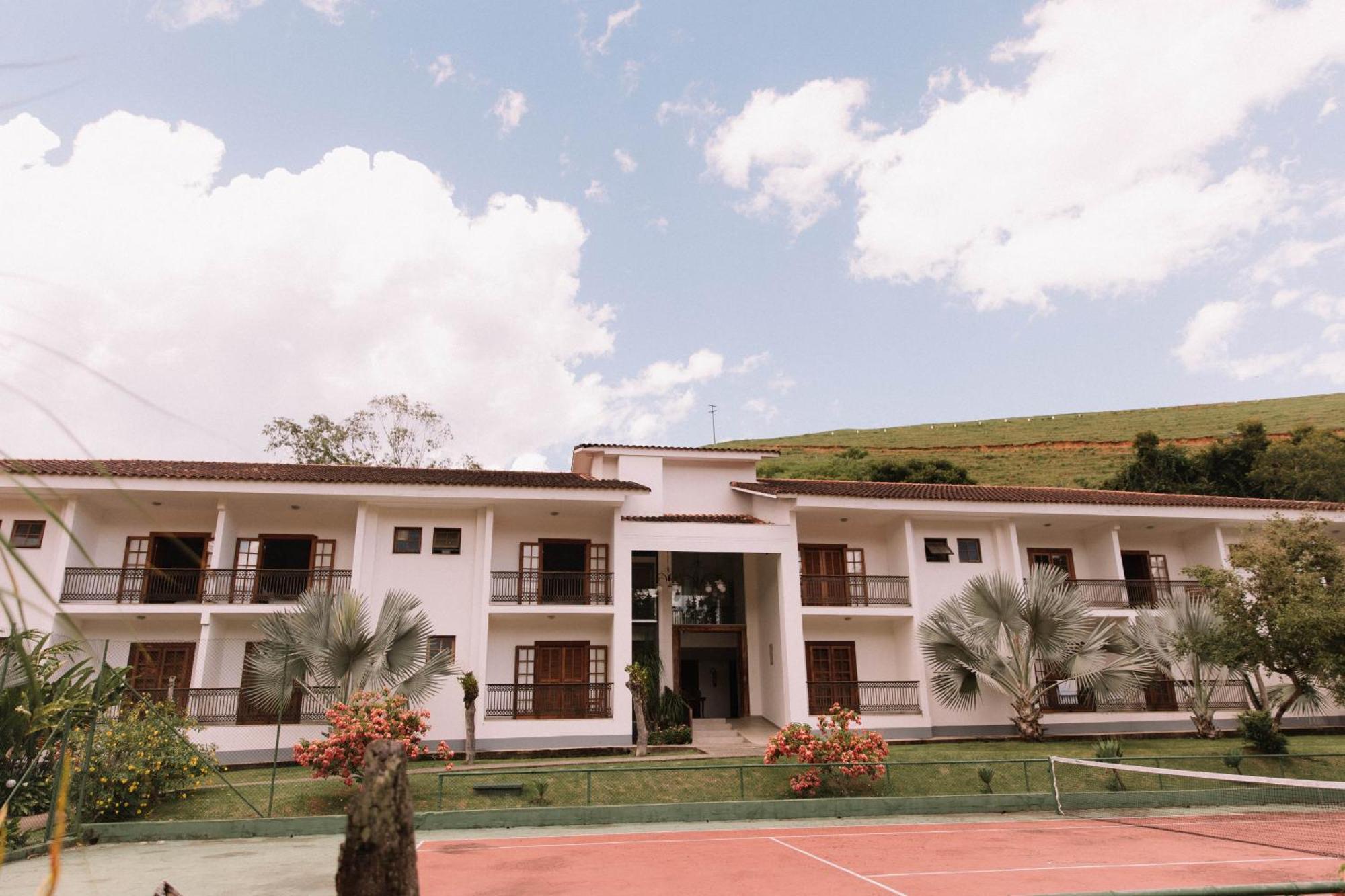 Resort Fazenda 3 Pinheiros إنجينهيرو باسوس المظهر الخارجي الصورة